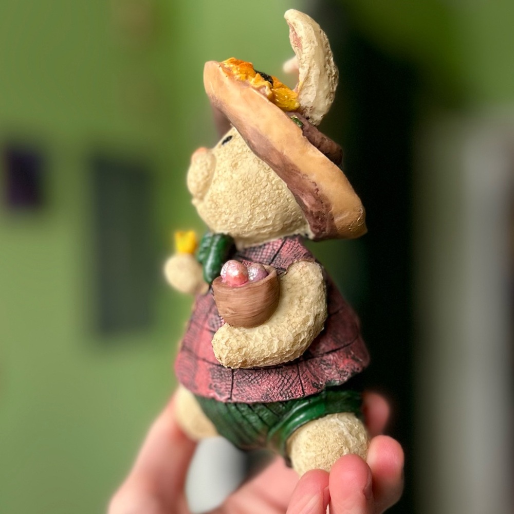 VTG Charming Cottagecore Bunny Rabbit Easter Egg Basket Figurine Decor Accent - Picture 4 of 11